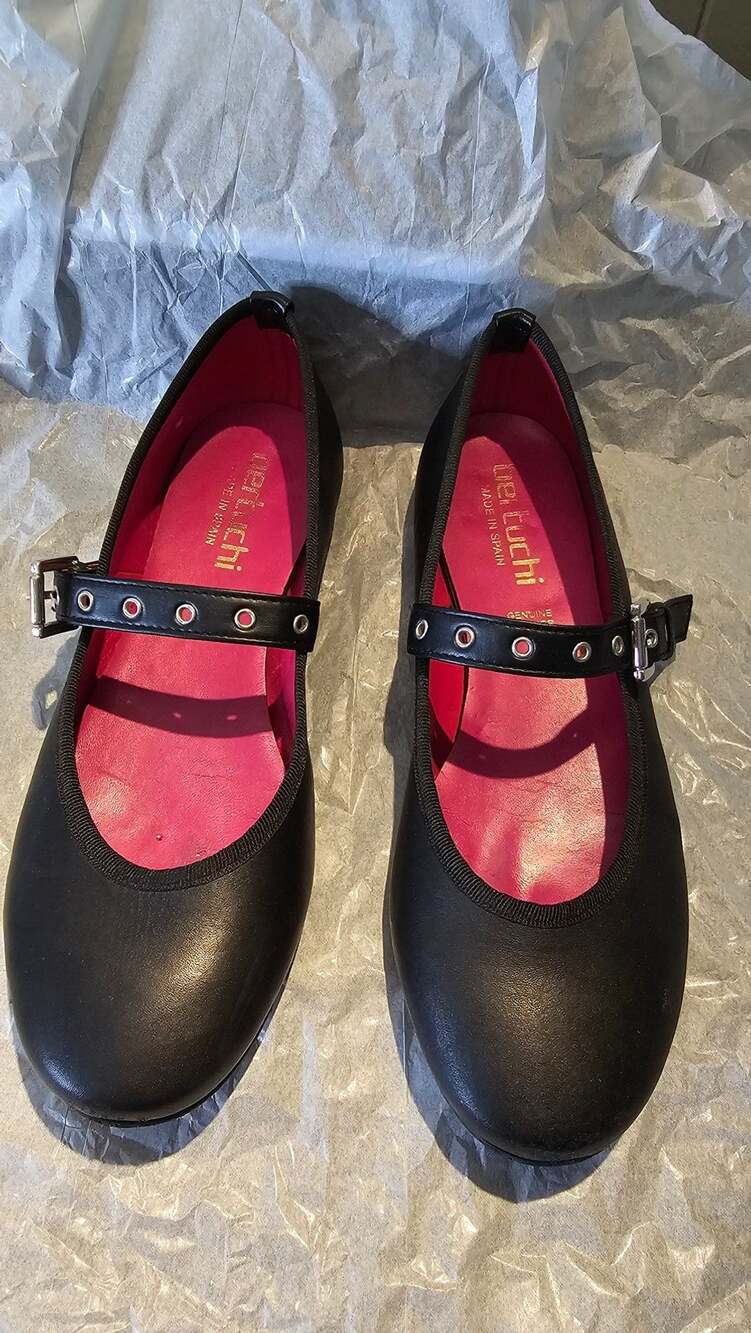 Bertuchi Black Leather Mary Jane Shoes with Buckle Strap Size 38 Back to School